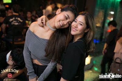 คืนวันศุกร์ ที่ร้าน เท เอกมัย — photo 86