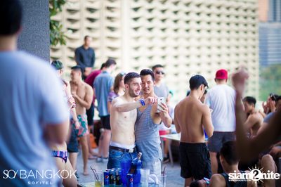 SO Pool Party Xmas Eve Edition ที่ โซ โซฟิเทล บางกอก — photo 10