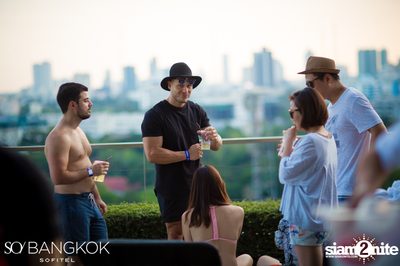 SO Pool Party Xmas Eve Edition ที่ โซ โซฟิเทล บางกอก — photo 19