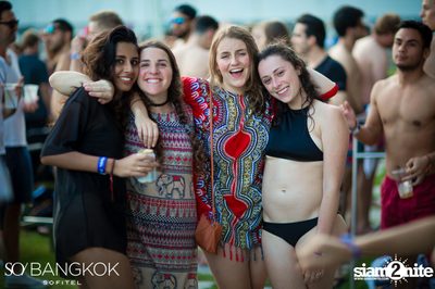 SO Pool Party Xmas Eve Edition ที่ โซ โซฟิเทล บางกอก — photo 25