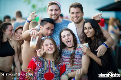 SO Pool Party Xmas Eve Edition ที่ โซ โซฟิเทล บางกอก — photo 27