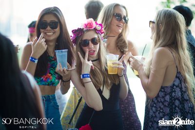 SO Pool Party Xmas Eve Edition ที่ โซ โซฟิเทล บางกอก — photo 34