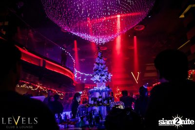 BAD A** X-Mas ที่ เลเวลส์ — photo 3