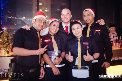 BAD A** X-Mas ที่ เลเวลส์ — photo 12