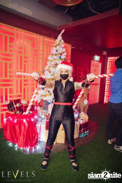 BAD A** X-Mas ที่ เลเวลส์ — photo 21