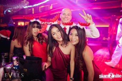 BAD A** X-Mas ที่ เลเวลส์ — photo 53