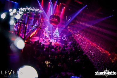 BAD A** X-Mas ที่ เลเวลส์ — photo 67