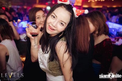 BAD A** X-Mas ที่ เลเวลส์ — photo 83