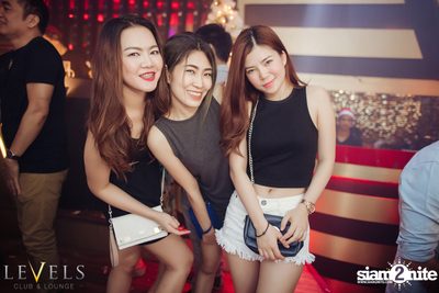 BAD A** X-Mas ที่ เลเวลส์ — photo 120