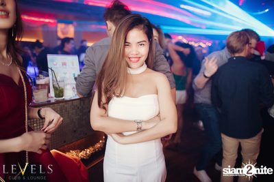 BAD A** X-Mas ที่ เลเวลส์ — photo 138