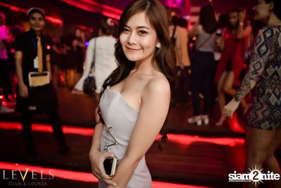X-MAS ที่ เลเวลส์ — photo 31