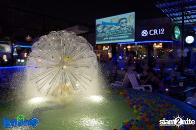 Getsunova Live at Maldives Resort Bar — photo 3