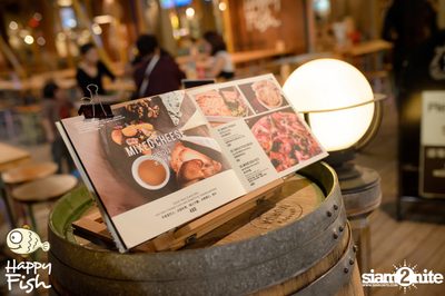 คืนวันอาทิตย์ ที่ร้าน แฮปปี้ ฟิช, เอเชีย ทีค เดอะ ริเวอร์ฟร้อนท์ — photo 11