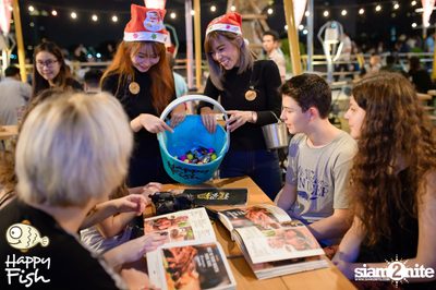 คืนวันอาทิตย์ ที่ร้าน แฮปปี้ ฟิช, เอเชีย ทีค เดอะ ริเวอร์ฟร้อนท์ — photo 15