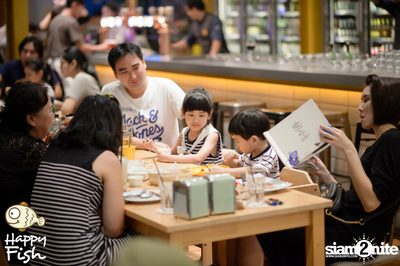 คืนวันอาทิตย์ ที่ร้าน แฮปปี้ ฟิช, เอเชีย ทีค เดอะ ริเวอร์ฟร้อนท์ — photo 22