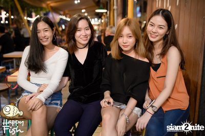 คืนวันอาทิตย์ ที่ร้าน แฮปปี้ ฟิช, เอเชีย ทีค เดอะ ริเวอร์ฟร้อนท์ — photo 28
