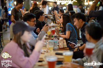 คืนวันอาทิตย์ ที่ร้าน แฮปปี้ ฟิช, เอเชีย ทีค เดอะ ริเวอร์ฟร้อนท์ — photo 34