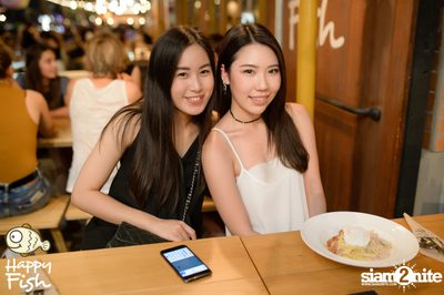 คืนวันอาทิตย์ ที่ร้าน แฮปปี้ ฟิช, เอเชีย ทีค เดอะ ริเวอร์ฟร้อนท์ — photo 53