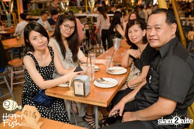คืนวันอาทิตย์ ที่ร้าน แฮปปี้ ฟิช, เอเชีย ทีค เดอะ ริเวอร์ฟร้อนท์ — photo 54