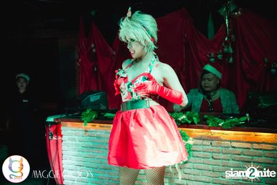 Ho Ho Ho X'Mas Party ที่ แม็กกี้ ชูส์ — photo 3