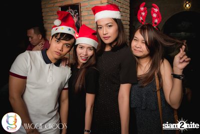 Ho Ho Ho X'Mas Party ที่ แม็กกี้ ชูส์ — photo 78