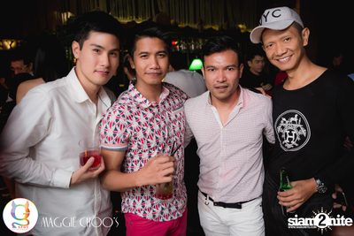 Ho Ho Ho X'Mas Party ที่ แม็กกี้ ชูส์ — photo 84