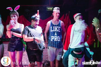 Ho Ho Ho X'Mas Party ที่ แม็กกี้ ชูส์ — photo 117