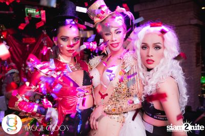 Ho Ho Ho X'Mas Party ที่ แม็กกี้ ชูส์ — photo 147