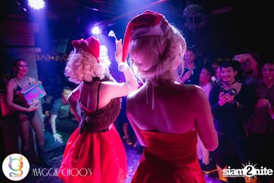 Ho Ho Ho X'Mas Party ที่ แม็กกี้ ชูส์ — photo 225