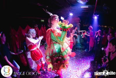 Ho Ho Ho X'Mas Party ที่ แม็กกี้ ชูส์ — photo 231
