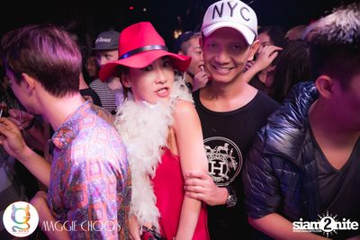 Ho Ho Ho X'Mas Party ที่ แม็กกี้ ชูส์ — photo 241