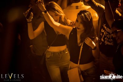 Rave Radio ที่ เลเวลส์ — photo 9