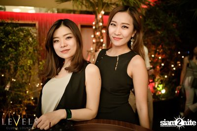 Rave Radio ที่ เลเวลส์ — photo 19