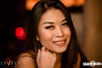 Rave Radio ที่ เลเวลส์ — photo 35