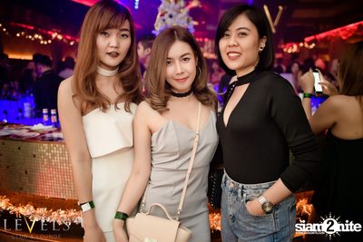Rave Radio ที่ เลเวลส์ — photo 43