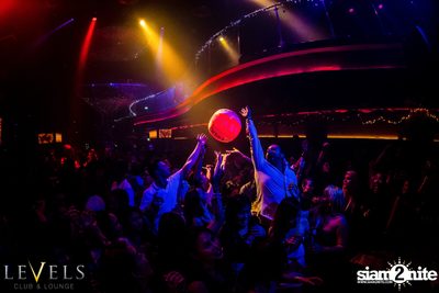 Rave Radio ที่ เลเวลส์ — photo 95