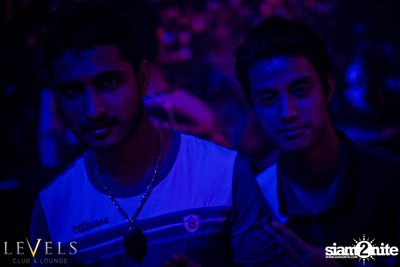 Rave Radio ที่ เลเวลส์ — photo 108