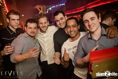 Rave Radio ที่ เลเวลส์ — photo 113