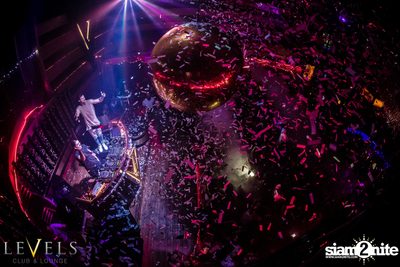 Rave Radio ที่ เลเวลส์ — photo 117