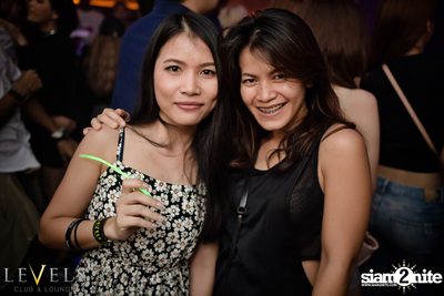 Rave Radio ที่ เลเวลส์ — photo 120