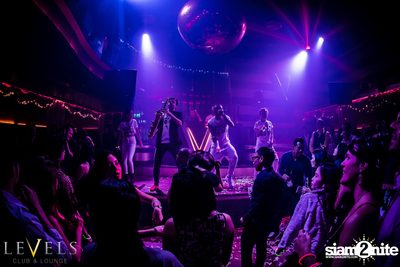 ปาร์ตี้คืนวันศุกร์ ที่ร้าน เลเวล, สุขุมวิท ซอย 11 — photo 7