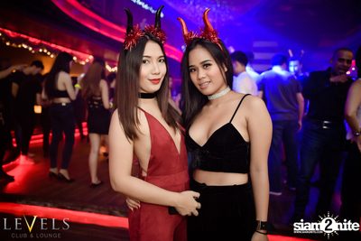ปาร์ตี้คืนวันศุกร์ ที่ร้าน เลเวล, สุขุมวิท ซอย 11 — photo 32