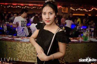 ปาร์ตี้คืนวันศุกร์ ที่ร้าน เลเวล, สุขุมวิท ซอย 11 — photo 56