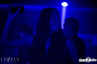 ปาร์ตี้คืนวันศุกร์ ที่ร้าน เลเวล, สุขุมวิท ซอย 11 — photo 91