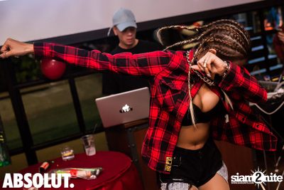 New Year's Eve at CHOW Cafe&Bar — photo 79