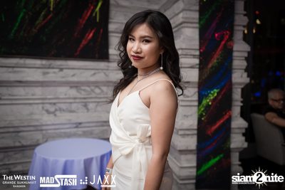 New Year's Eve Glow In The Dark Party ที่ เดอะ เวสทิน แกรนด์ — photo 10