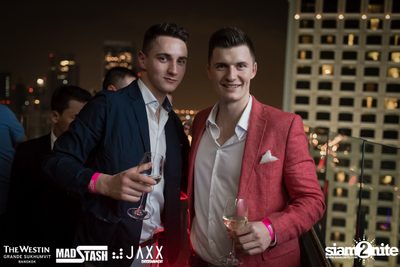 New Year's Eve Glow In The Dark Party ที่ เดอะ เวสทิน แกรนด์ — photo 31