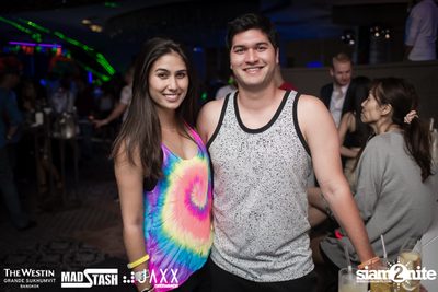 New Year's Eve Glow In The Dark Party ที่ เดอะ เวสทิน แกรนด์ — photo 34