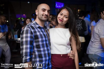 New Year's Eve Glow In The Dark Party ที่ เดอะ เวสทิน แกรนด์ — photo 36