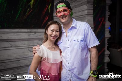 New Year's Eve Glow In The Dark Party ที่ เดอะ เวสทิน แกรนด์ — photo 46